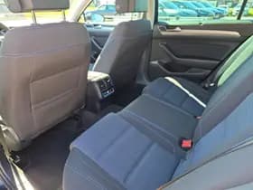 Volkswagen Passat thumbnail 10