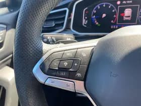 Volkswagen T-Roc thumbnail 18