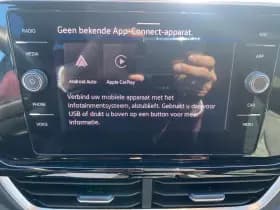 Volkswagen T-Roc thumbnail 22