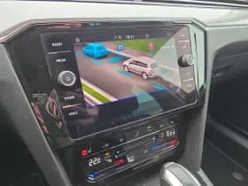 Volkswagen Passat thumbnail 15