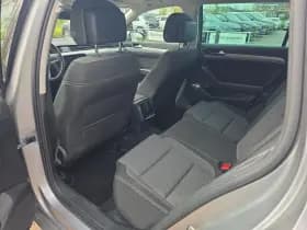 Volkswagen Passat thumbnail 9