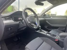 Volkswagen Passat thumbnail 5