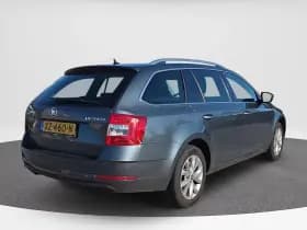 Skoda Octavia Combi 1.4 TSI Greentech Ambition Business thumbnail 2