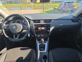 Skoda Octavia Combi 1.4 TSI Greentech Ambition Business thumbnail 4