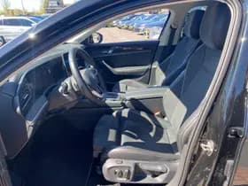 Volkswagen Passat thumbnail 2