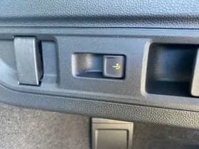 Volkswagen Passat thumbnail 26