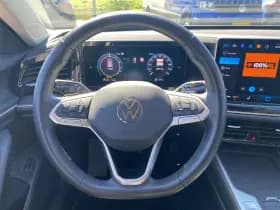 Volkswagen Passat thumbnail 6