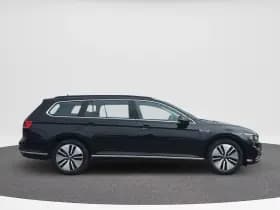 Volkswagen Passat thumbnail 13