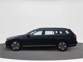 Volkswagen Passat thumbnail 3