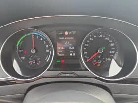 Volkswagen Passat thumbnail 5