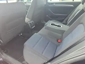 Volkswagen Passat thumbnail 6