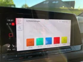 Volkswagen Golf thumbnail 17