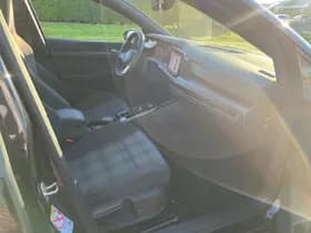 Volkswagen Golf thumbnail 18