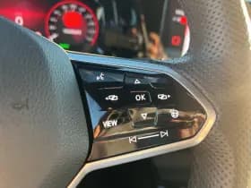 Volkswagen Golf thumbnail 8