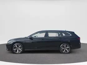 Volkswagen Passat thumbnail 3