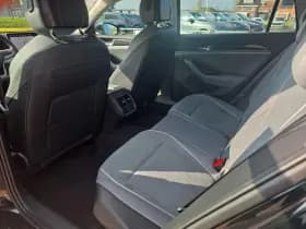 Volkswagen Passat thumbnail 8