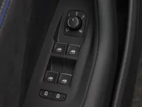 Volkswagen Passat R-Line Edition 1.5 eHybrid 204 PK thumbnail 21