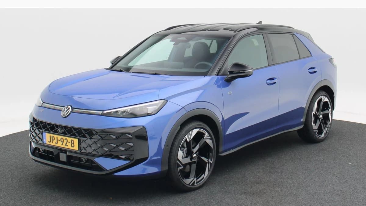 Volkswagen T-Roc R-Line First Edition 1.5 eTSI 150 PK — foto 1