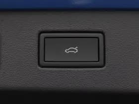 Volkswagen T-Roc R-Line First Edition 1.5 eTSI 150 PK thumbnail 18