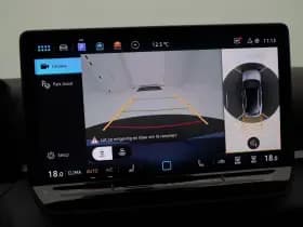 Volkswagen T-Roc R-Line First Edition 1.5 eTSI 150 PK thumbnail 31