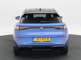 Volkswagen T-Roc R-Line First Edition 1.5 eTSI 150 PK thumbnail 5