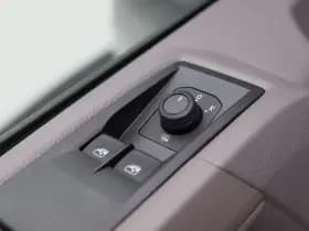 Volkswagen Bedrijfswagens Crafter 35 2.0 TDI 140 PK L3H3 Exclusive thumbnail 17