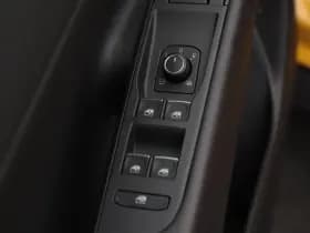 Volkswagen T-Roc Style First Edition 1.5 eTSI 116 PK thumbnail 19