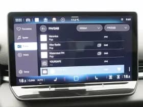 Volkswagen T-Roc Style First Edition 1.5 eTSI 150 PK thumbnail 26