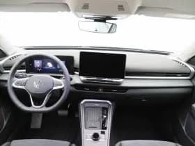 Volkswagen T-Roc Style First Edition 1.5 eTSI 150 PK thumbnail 31