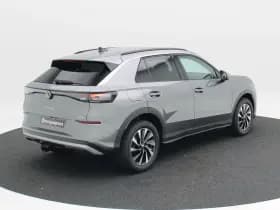 Volkswagen T-Roc Life First Edition 1.5 eTSI 150 PK thumbnail 2