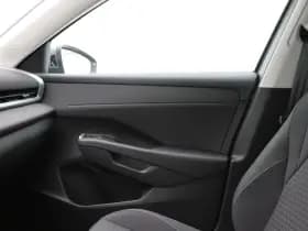 Volkswagen T-Roc Life First Edition 1.5 eTSI 150 PK thumbnail 31