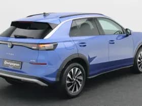 Volkswagen T-Roc Life First Edition 1.5 eTSI 116 PK thumbnail 2