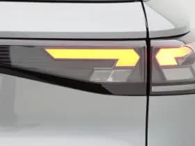 Volkswagen T-Roc Life First Edition 1.5 eTSI 116 PK thumbnail 12