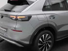 Volkswagen T-Roc Life First Edition 1.5 eTSI 116 PK thumbnail 14