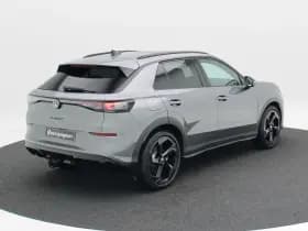 Volkswagen T-Roc R-Line First Edition 1.5 150 PK thumbnail 2