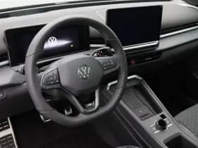 Volkswagen T-Roc R-Line First Edition 1.5 150 PK thumbnail 3