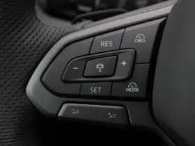 Volkswagen T-Roc R-Line First Edition 1.5 150 PK thumbnail 26