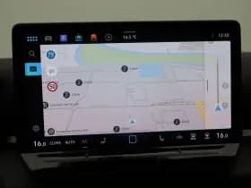 Volkswagen T-Roc R-Line First Edition 1.5 150 PK thumbnail 30