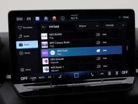 Volkswagen T-Roc R-Line First Edition 1.5 eTSI 150 PK thumbnail 26