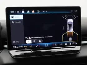 Volkswagen T-Roc R-Line First Edition 1.5 eTSI 150 PK thumbnail 30