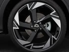 Volkswagen T-Roc R-Line First Edition 1.5 eTSI 150 PK thumbnail 12