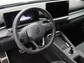 Volkswagen T-Roc R-Line First Edition 1.5 eTSI 150 PK thumbnail 3