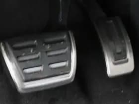 Volkswagen T-Roc R-Line First Edition 1.5 eTSI 150 PK thumbnail 21