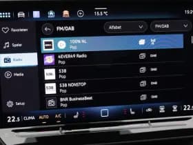 Volkswagen T-Roc R-Line First Edition 1.5 eTSI 150 PK thumbnail 26