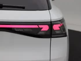 Volkswagen T-Roc R-Line First Edition 1.5 eTSI 150 PK thumbnail 13