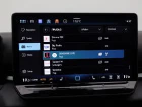 Volkswagen T-Roc R-Line First Edition 1.5 eTSI 150 PK thumbnail 25