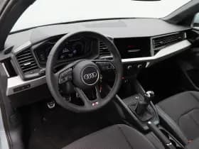 Audi A1 Sportback 30 TFSI thumbnail 3