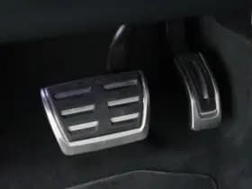 Audi A4 Limousine 35 TFSi S-Line Competition 150 Pk Automaat thumbnail 21