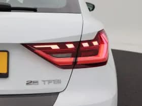 Audi A1 Sportback 25 TFSi S edition thumbnail 13