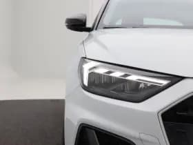 Audi A1 Sportback 25 TFSi S edition thumbnail 8